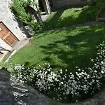 La Rosa Al Roseto Del Drago San Bernardo (Sondrio)